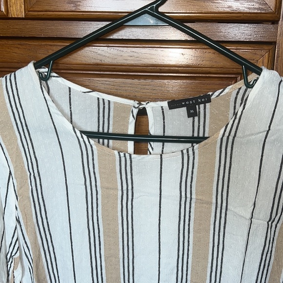 EUC Stitch Fix top - Picture 2 of 4